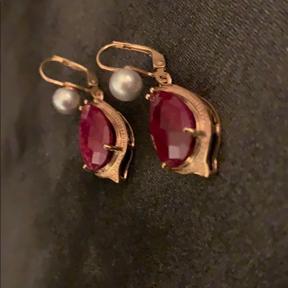 Stunning Drop Dead Ruby Earrings w pearls